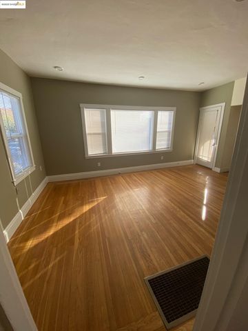 $2,850 | 1524 Milvia Street | North Berkeley