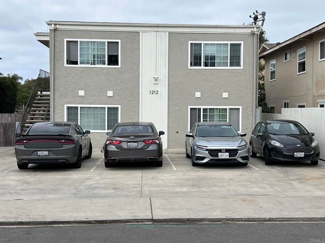 $2,595,000 | 1212 Azusa Street | Silver Terrace