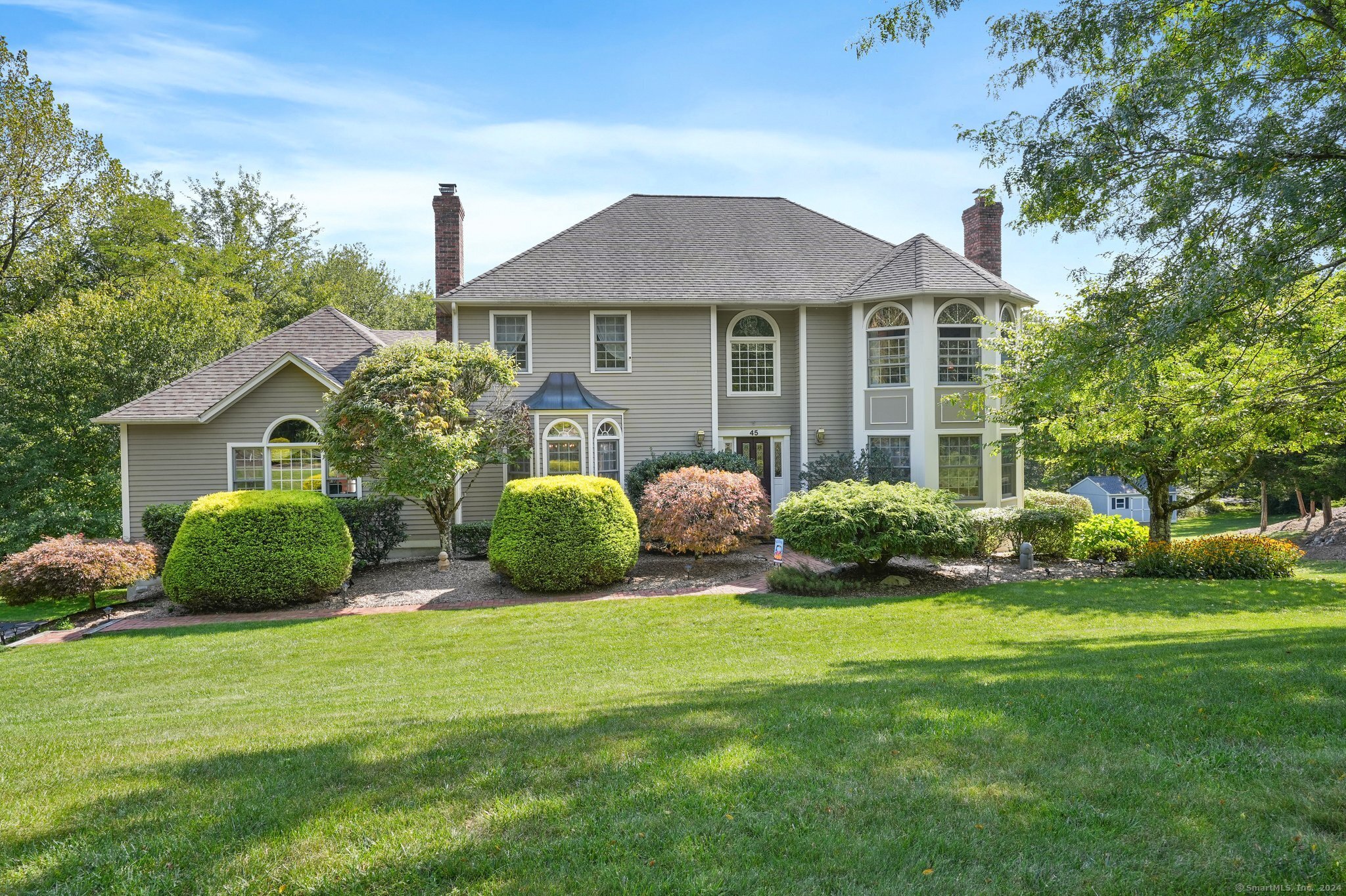 Stunning curb appeal