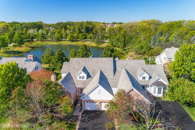 $1,082,500 | 60 South Asbury Court | Lake Forest