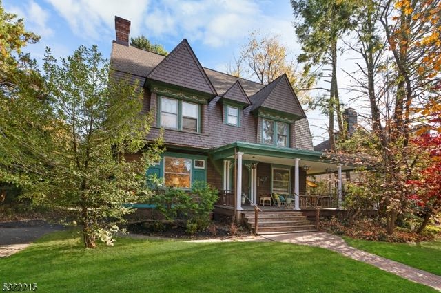 $799,000 | 939 Madison Avenue | Van Wyck Brooks Historic District