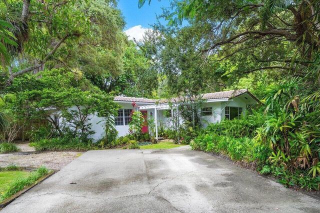 $2,200,000 | 5901 Southwest 82nd Street | South Miami