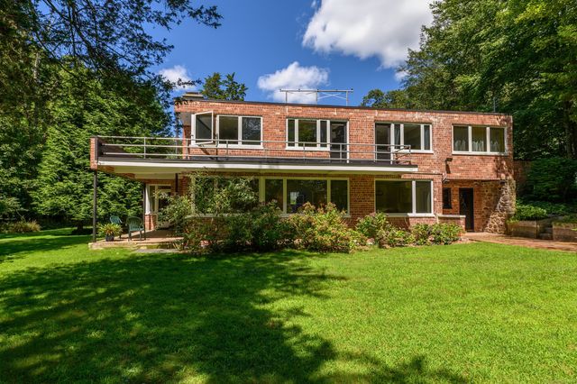 $589,900 | 205 Jinny Hill Road | Cheshire