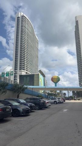 $2,400 | 1801 South Ocean Drive, Unit 342 | Oceanside