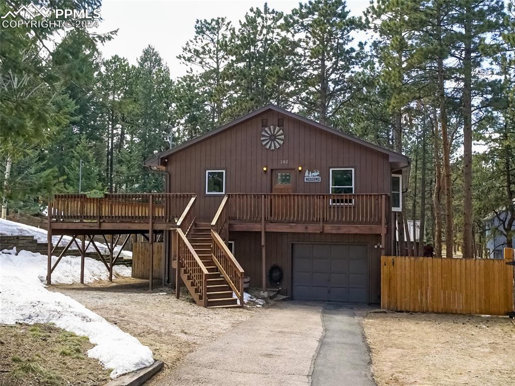 a house view with a outdoor space