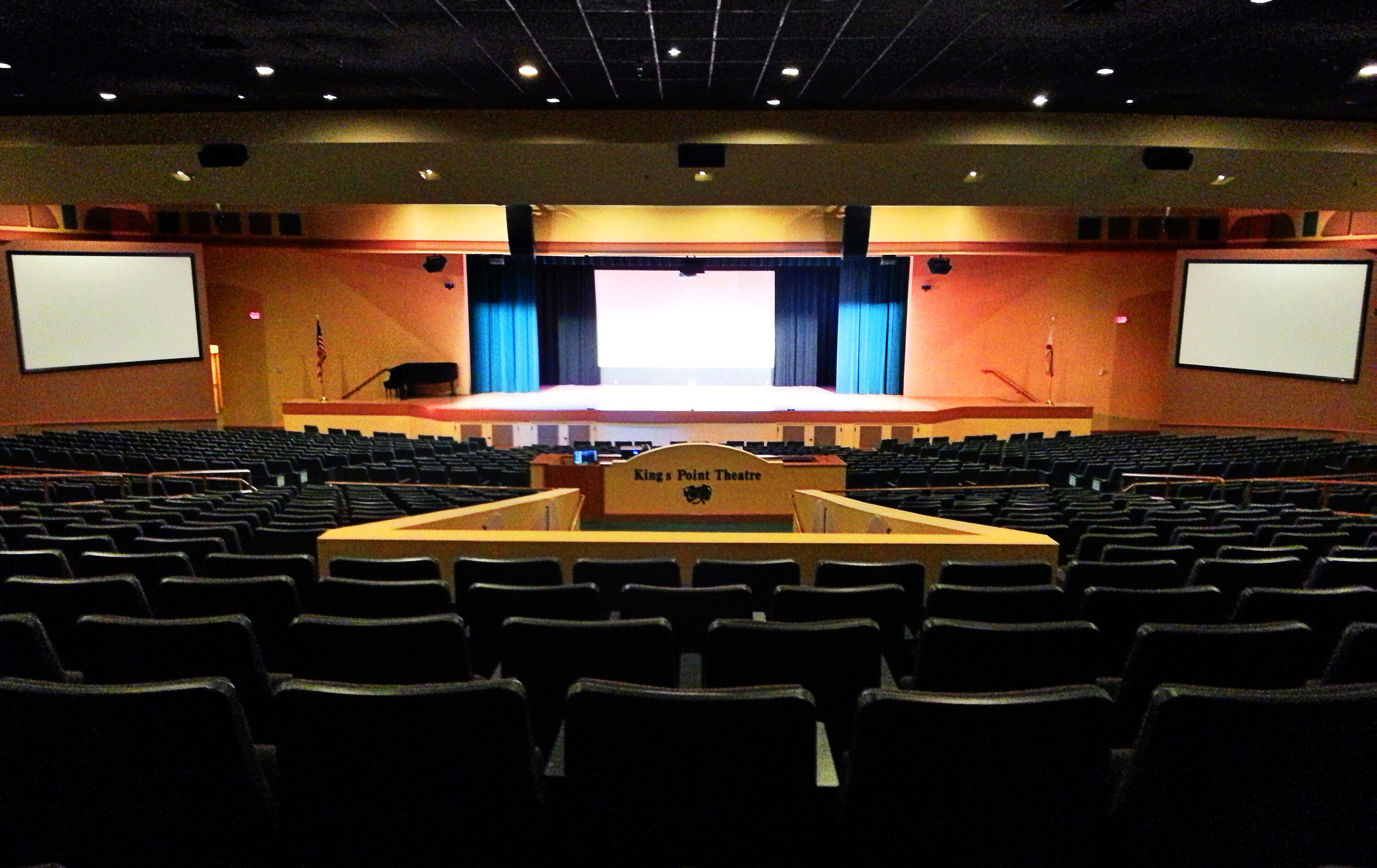 Experience the Magic of Kings Point Theater in Delray Beach