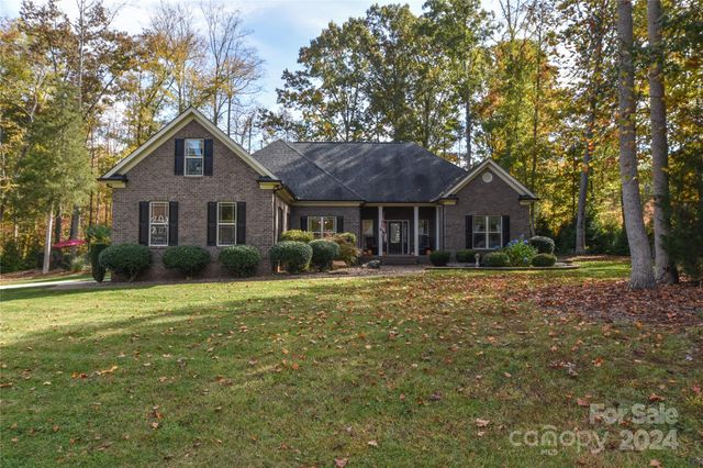 $895,000 | 860 Arrow Point Lane | Atwell Township - Rowan County