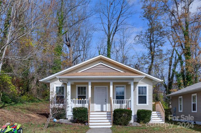 $365,000 | 28 Trellis Court | Asheville