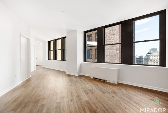 $6,495 | 15 Park Row, Unit 20E | Financial District