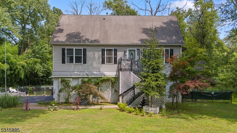 a front view of house with yard