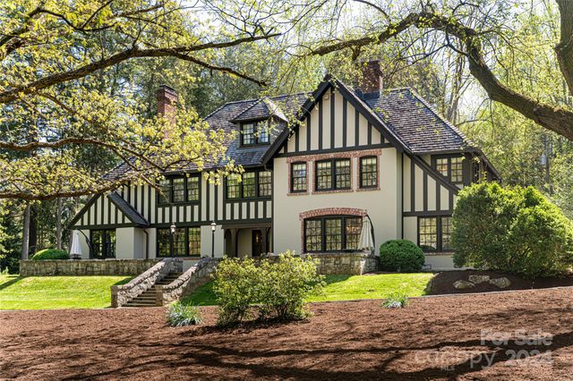 $3,350,000 | 30 Cedarcliff Road | Biltmore Forest