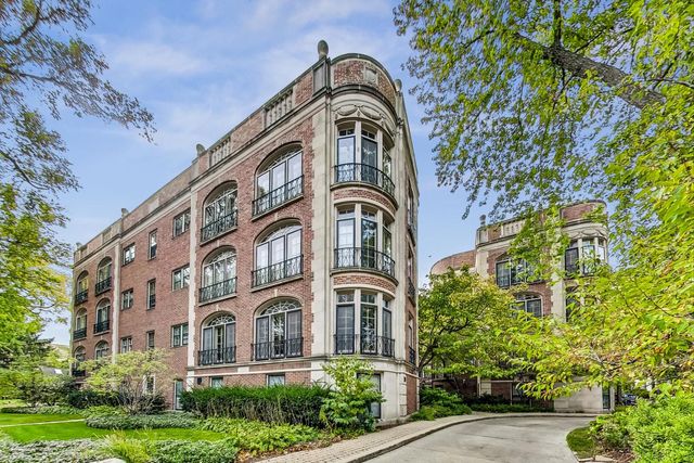 $399,000 | 946 Michigan Avenue, Unit 3C | Evanston