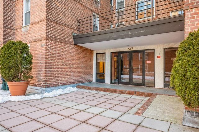 $399,000 | 517 Riverdale Avenue, Unit 4B 5B | Riverdale North