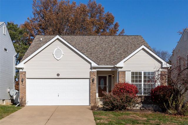 $2,095 | 472 Fortress Court | Saint Charles