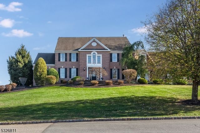 $1,375,000 | 15 Patrick Henry Place | Raritan Township