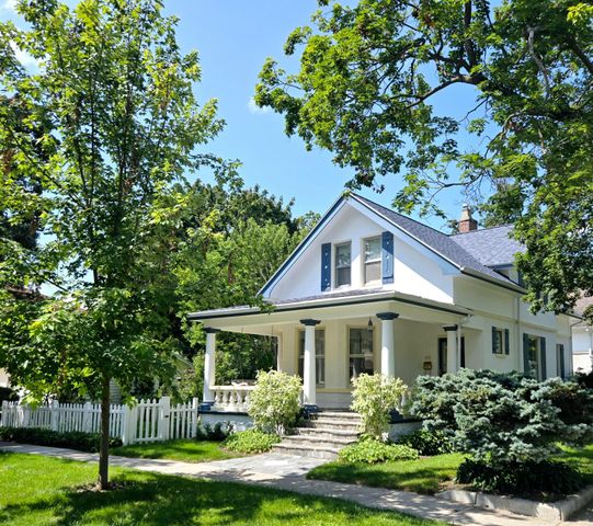 $625,900 | 434 Madison Street | Lake Geneva