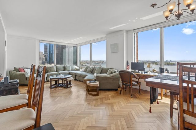 $9,500 | 10 West Street, Unit 18E | Battery Park City