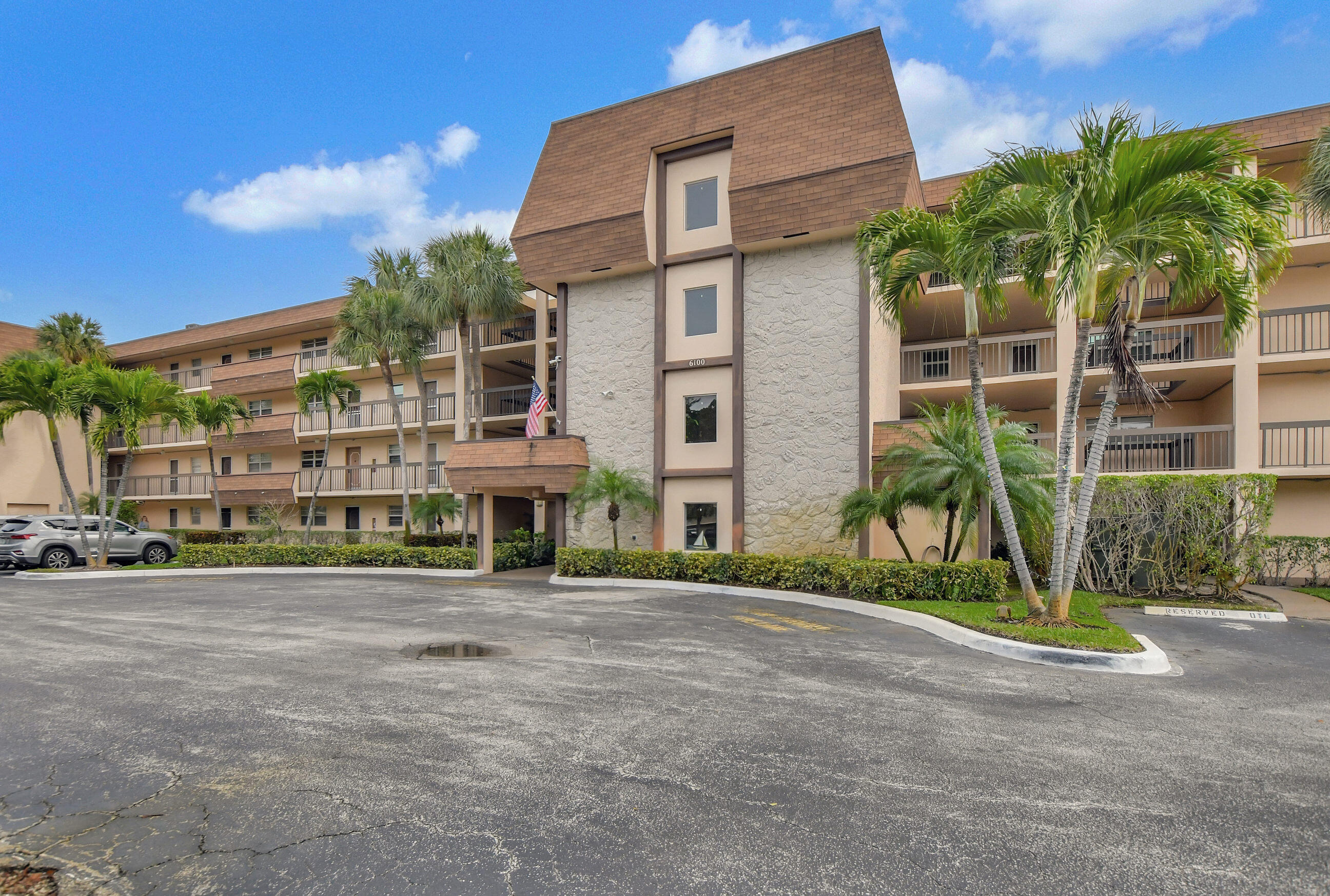 6100 Northwest 2nd Avenue, Unit 123, Boca Raton, FL 33487 | Compass