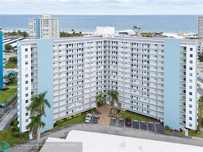 Granada House at Pompano Beach offers this 1 Bedroom / 1 Bath condo with  just a short walk to the beach