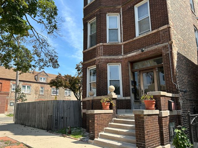 $1,750 | 3203 South May Street, Unit 3 | Bridgeport