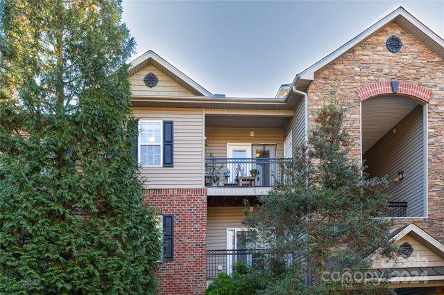 $249,000 | 135 Appeldoorn Circle | Asheville