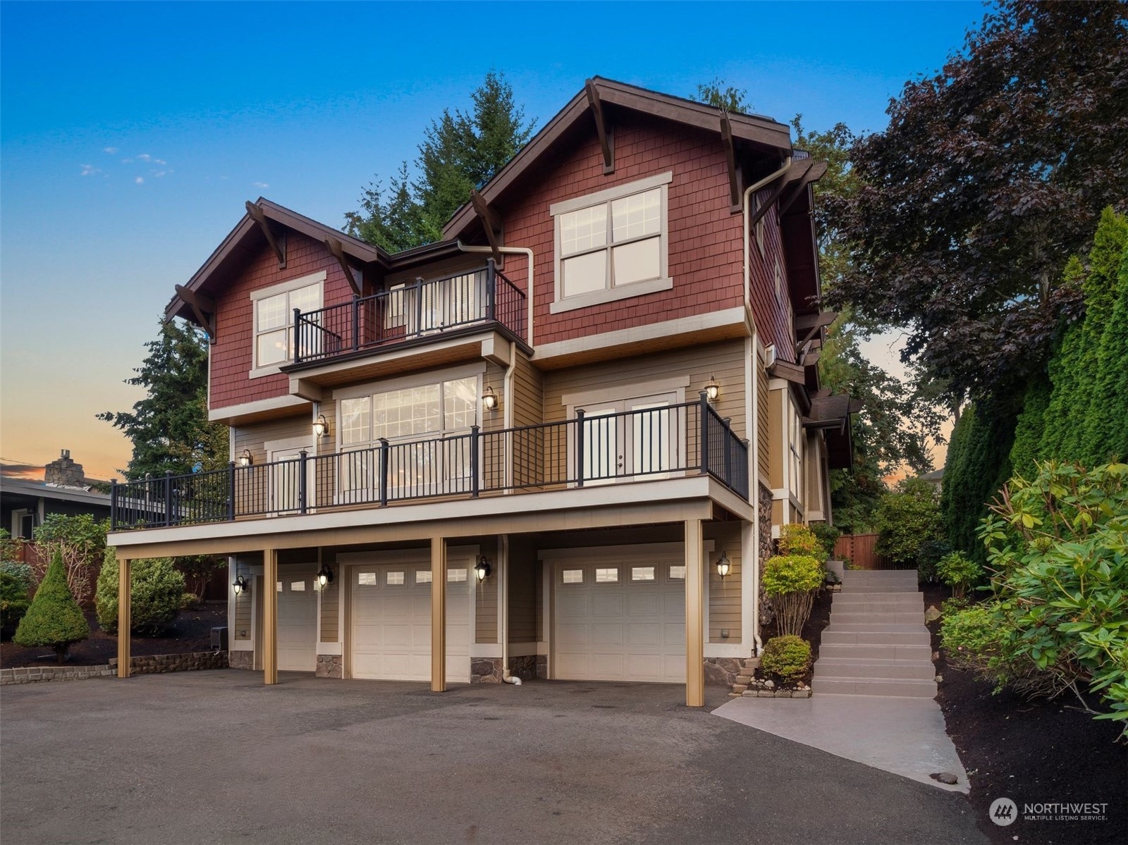 a house view with a outdoor space