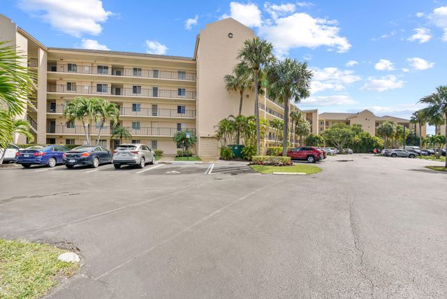 $721,000 | 275 Palm Avenue, Unit C406 | Jupiter Bay