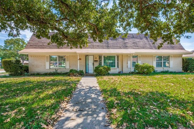 $385,000 | 3200 Gail Court | Lamar Brown