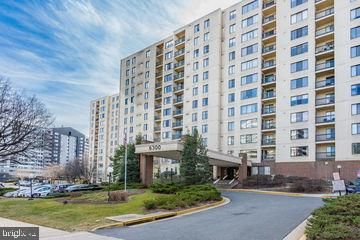 $2,250 | 6300 Stevenson Avenue, Unit 701 | Sentinel of Landmark Condominiums