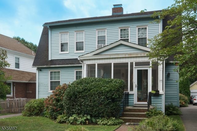 $689,000 | 17 Gardiner Place | Montclair South End