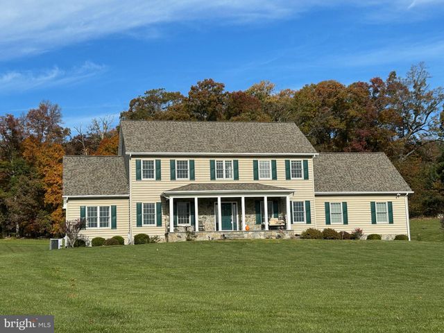 $1,100,000 | 568 Turf Farm Drive