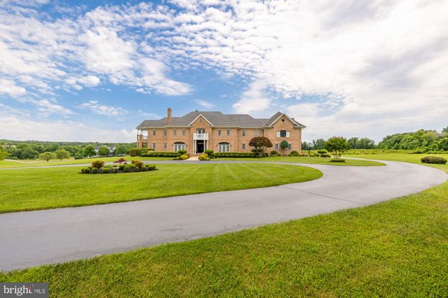 $3,195,500 | 14950 Kelley Farm Drive | Darnestown