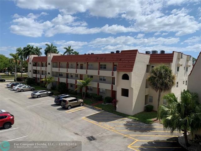 $180,000 | 8080 North Sunrise Lakes Drive, Unit 303 | Sunrise Lakes