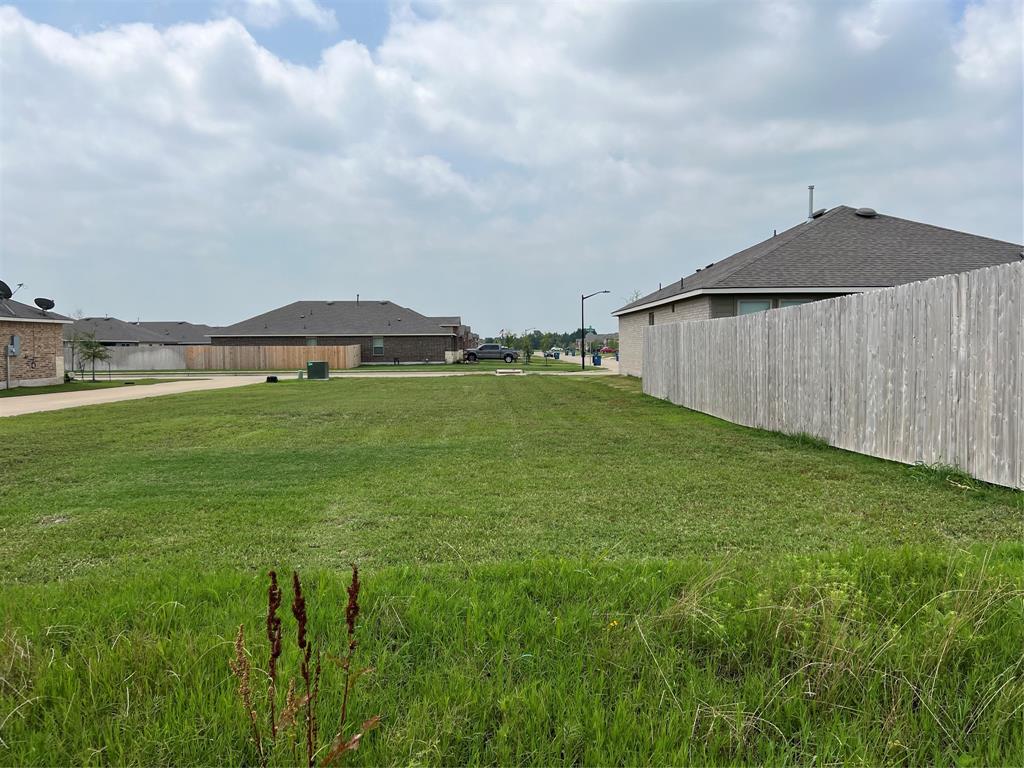 a view of an outdoor space and a yard