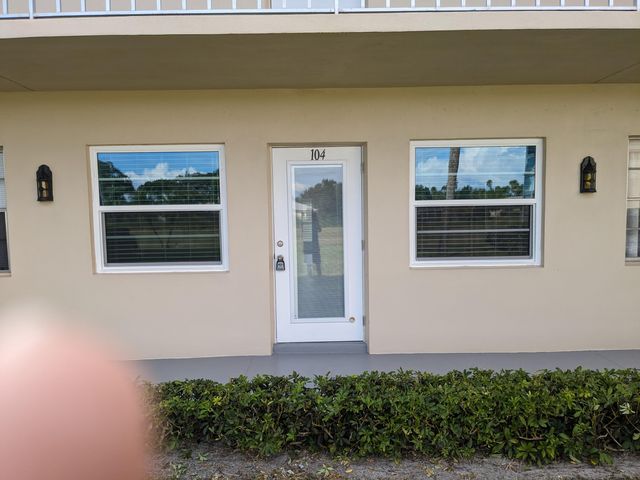 $109,900 | 29 Pine Arbor Lane, Unit 104 | Florida Ridge