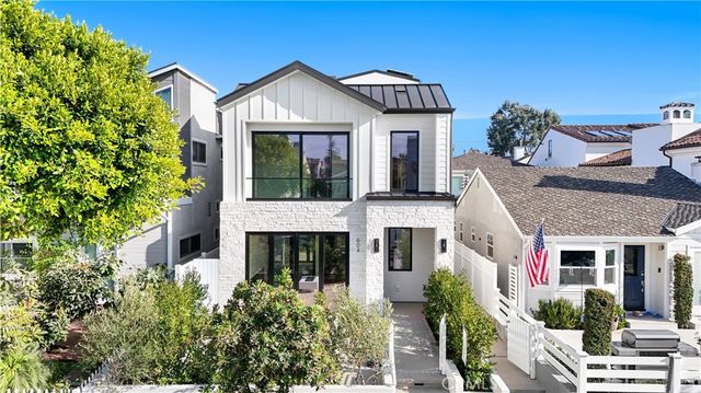 $3,995,000 | 604 Narcissus Avenue | Corona del Mar