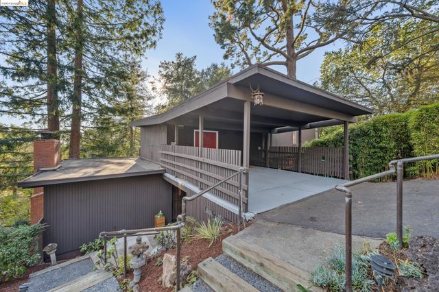 $1,399,000 | 2153 Magellan Drive | Oakland