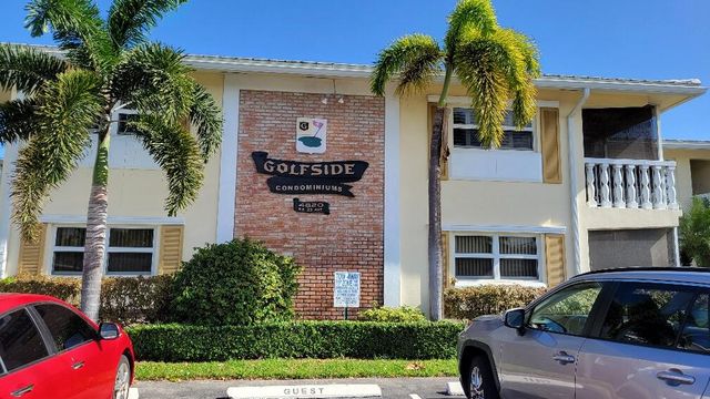 $1,900 | 4820 Northeast 23rd Avenue, Unit A202 | Coral Ridge Country Club Estates