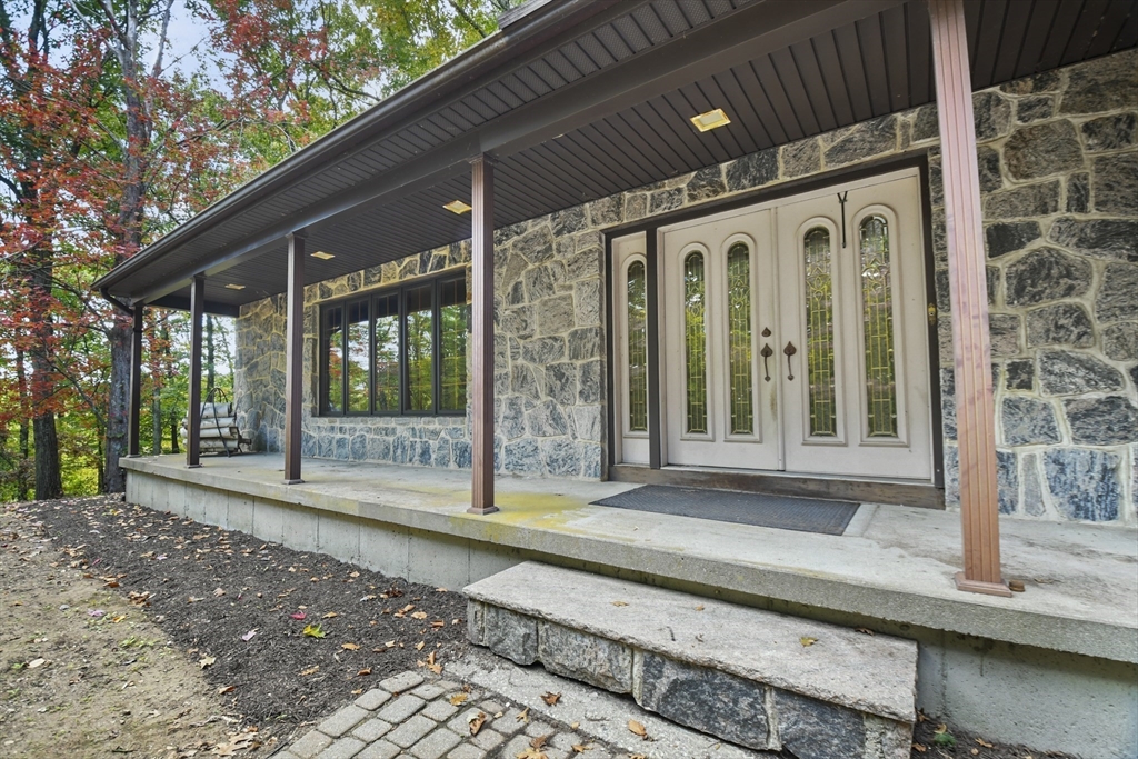 a house view with a outdoor space