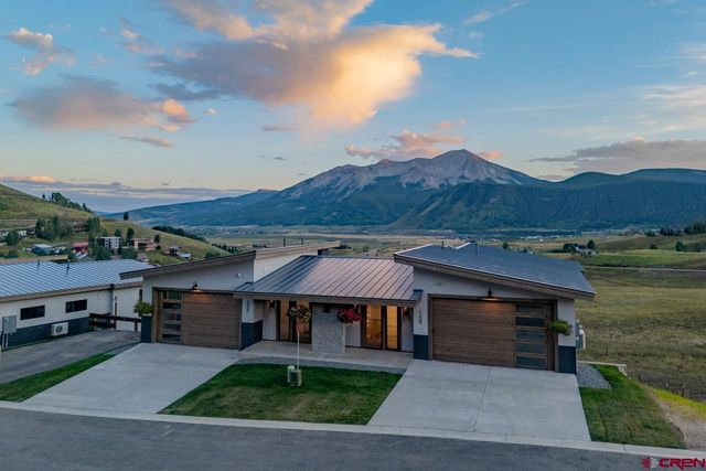 $2,850,000 | 153 Snowmass Road | Mount Crested Butte