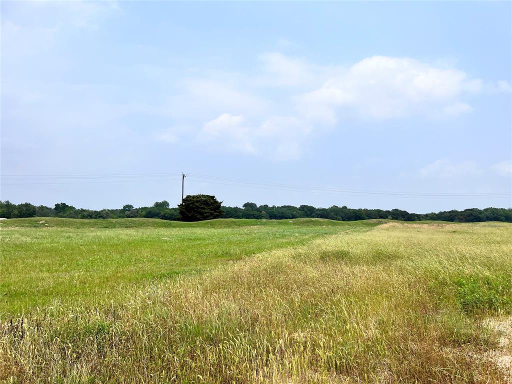 a view of a lake and front of houses