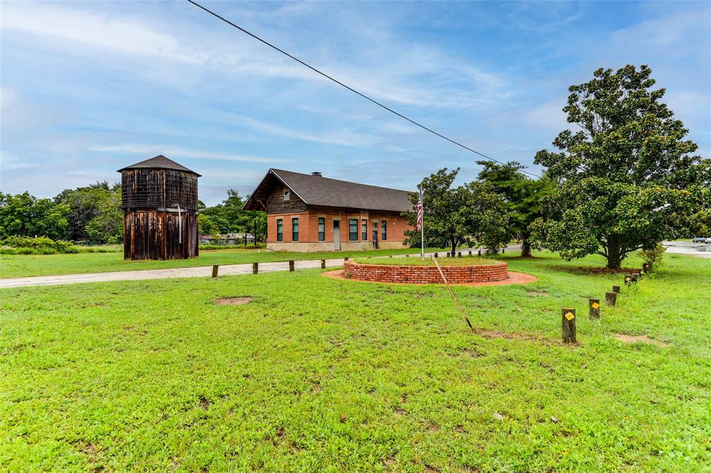 a view of a house with a swimming pool