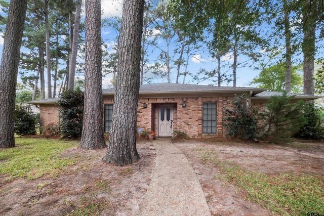 $339,900 | 516 Princeton Drive | Southeast Tyler