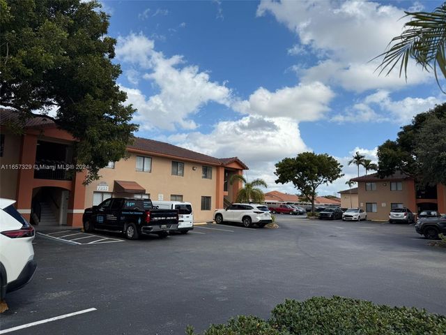 $2,050 | 7255 West 24th Avenue, Unit 204 | Hialeah