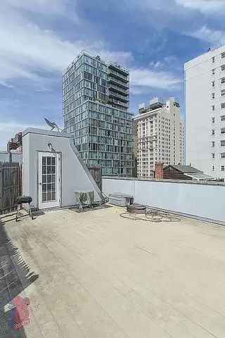 $8,450 | 115 Avenue A, Unit 5 | East Village