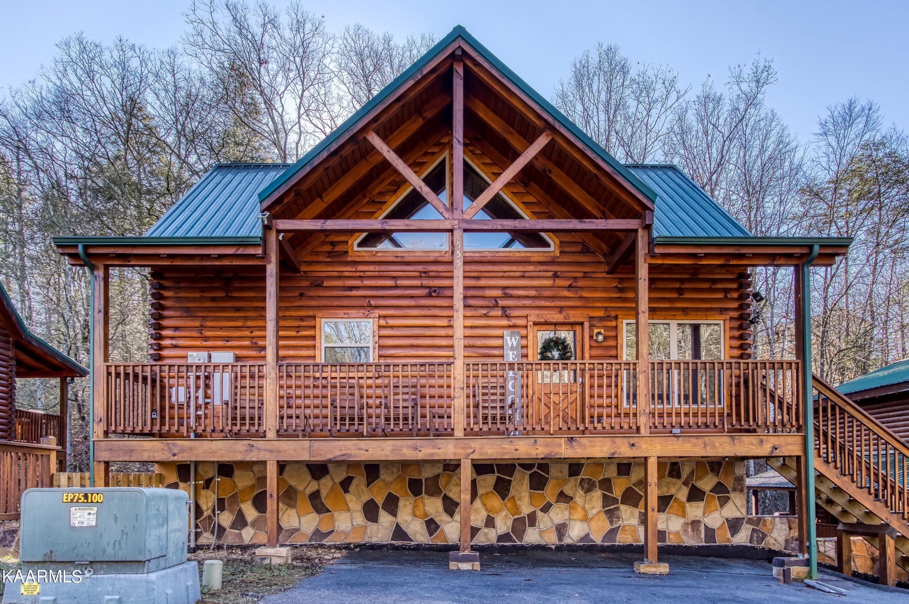 555 Blackberry Ridge Way Pigeon Forge TN 37863 Compass