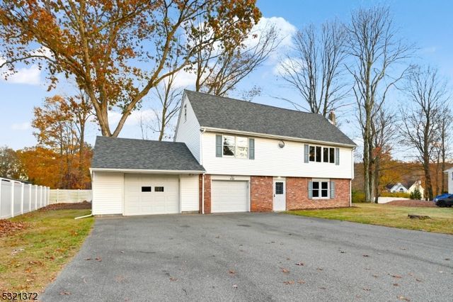 $450,000 | 448 Ridge Road | West Milford