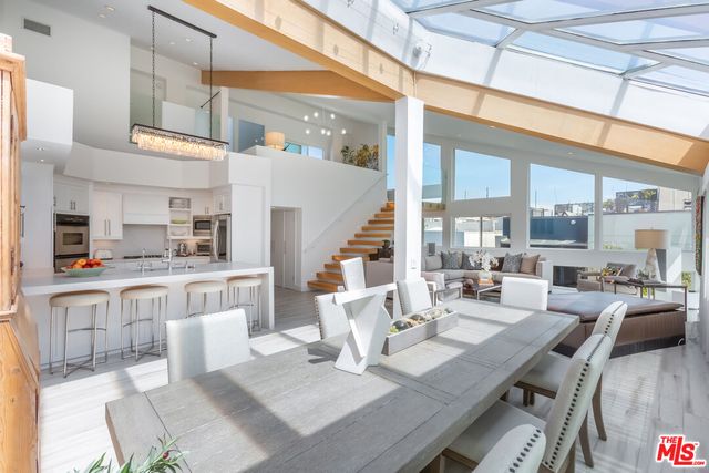 $2,500,000 | 18 Union Jack Street, Unit 302 | Marina del Rey