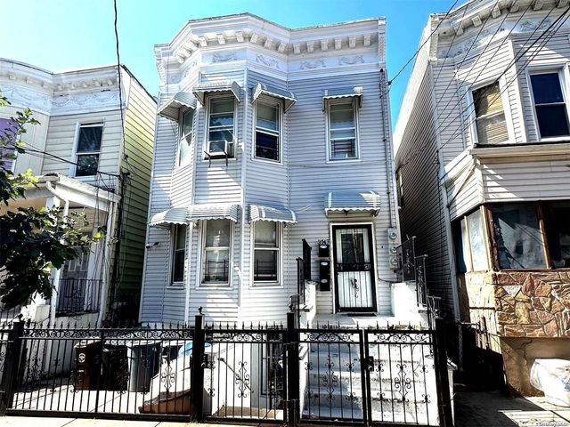 $950,000 | 3747 Olinville Avenue | Williamsbridge