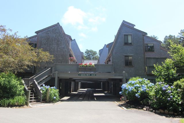 $875,000 | 4 Quail Run Road, Unit 17 | Martha's Vineyard